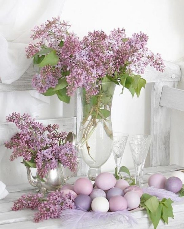 décoration-Pâques-lilas-fleurs-œufs décoration Pâques