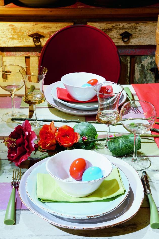 décoration-de-Pâques-idée-originale-table-fleurs