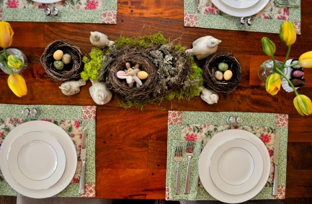 décoration-table-Pâques-nids-décoratifs-oiseaux-céramique