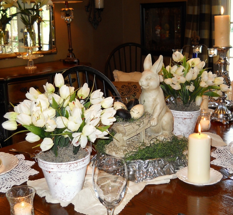 deco-Paques-tulipes-blanches-figurine-lapin déco de Pâques