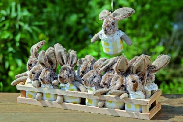 decoration-Paques-subtile-lapins-marron-décoratifs décoration Pâques