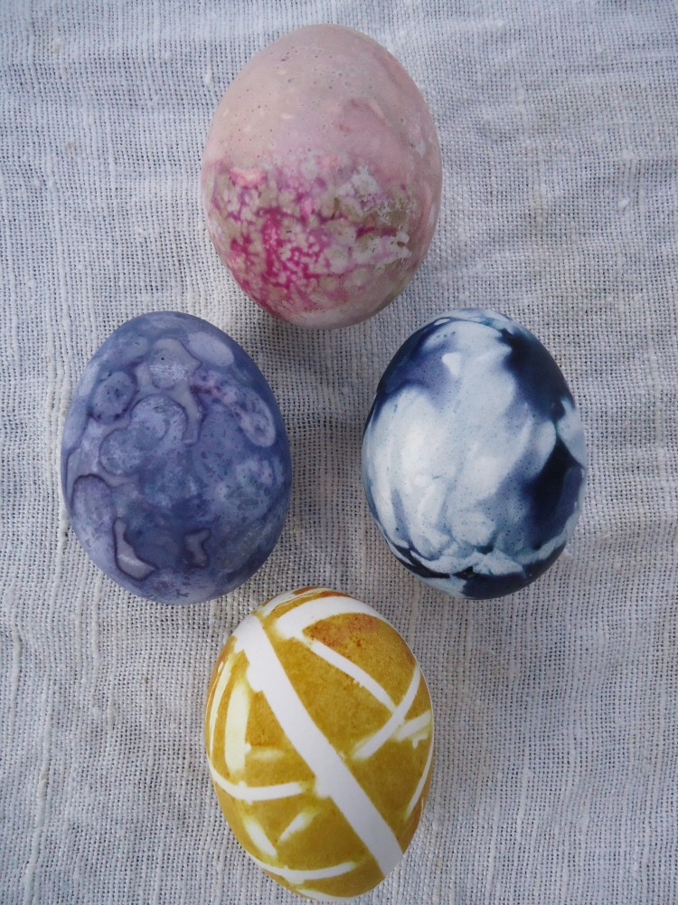 decoration-oeuf-Paques-marbre-technique-couleurs décoration œuf de Pâques