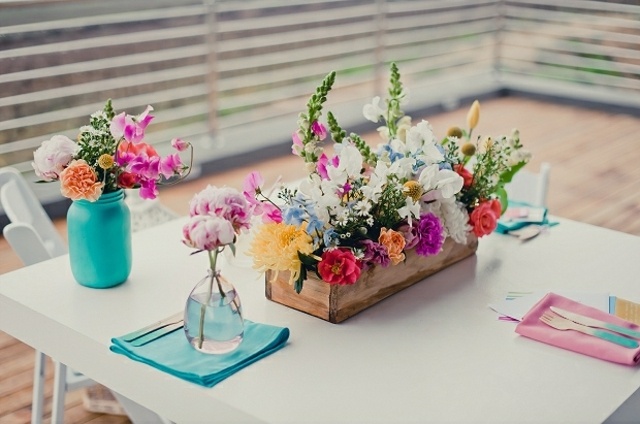 decoration-table-Paques-arrangement-floral-serviettes