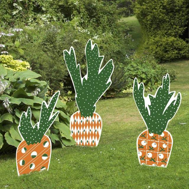 déco-originale-Paques-carottes-carton-jardin