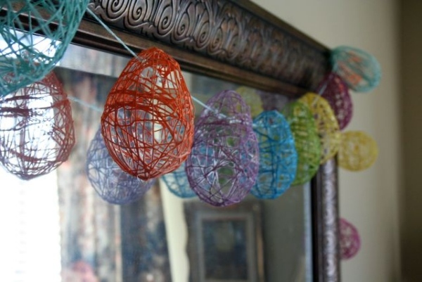 décoration-de-Pâques-ballons-fil--guirlande-multicolore
