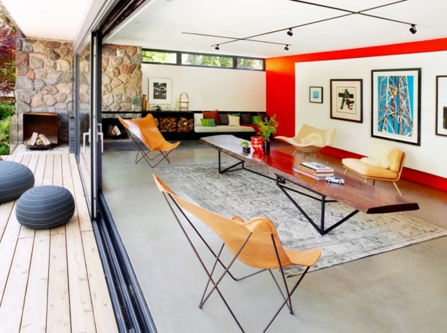 décoration et design salon-moderne-mur-orange-tableaux
