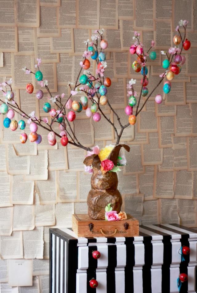 décoration de la maison Pâques-branches-cerisier-œufs