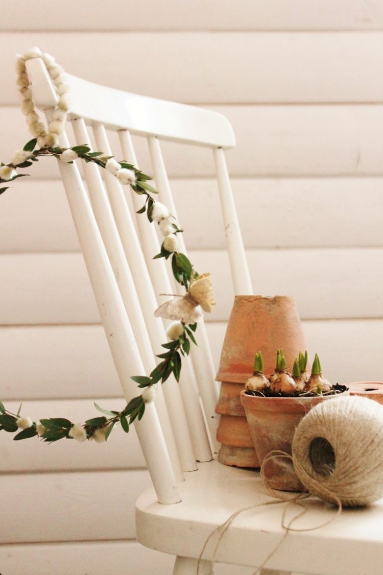 décoration-printemps-couronne-fleurs-feuilles