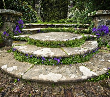 escalier en pierre jardin marches forme circulaire