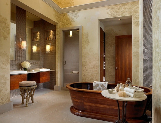 idées-déco-salle-bains-accents-bois-baignoire-bois-tabouret