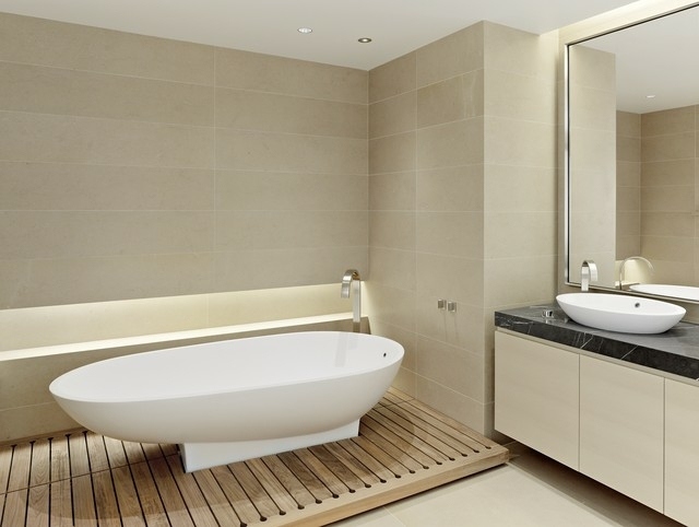 idées-déco-salle-bains-accents-bois-caillebotis-baignoire-ovale-porcelaine