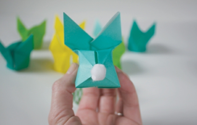 lapin-gonflable-origami joyeuses Pâques