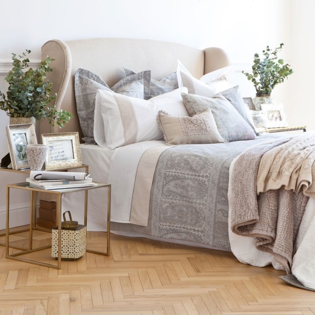 linge de lit moderne blanc beige gris motifs paisley