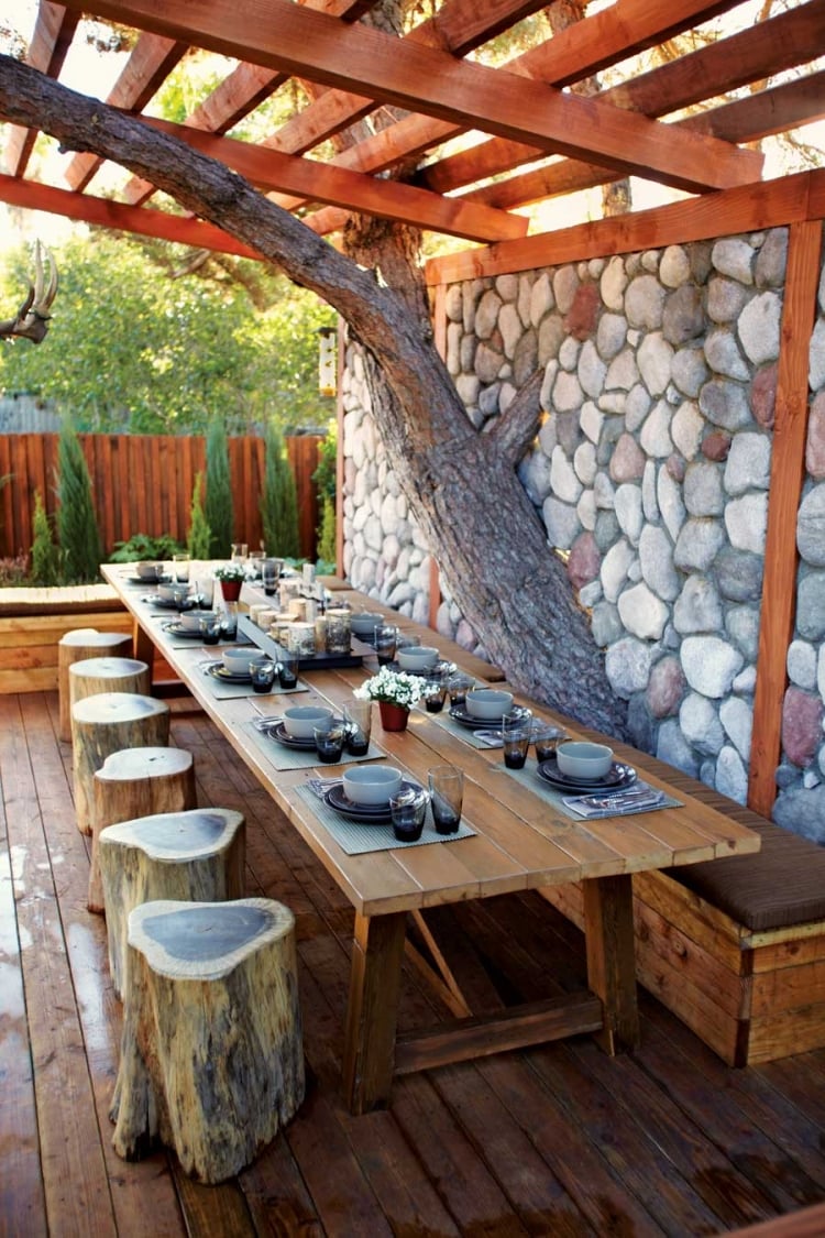 meubles de jardin bois pergola-troncs-tabourets