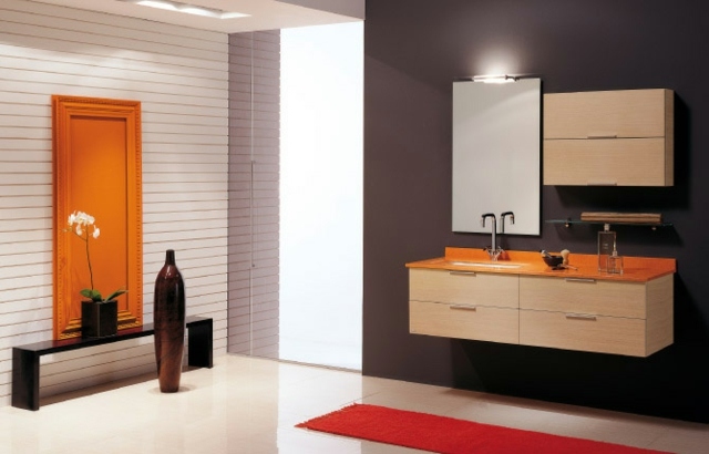 meubles salle de bains bois-clair-orange-mur-accent