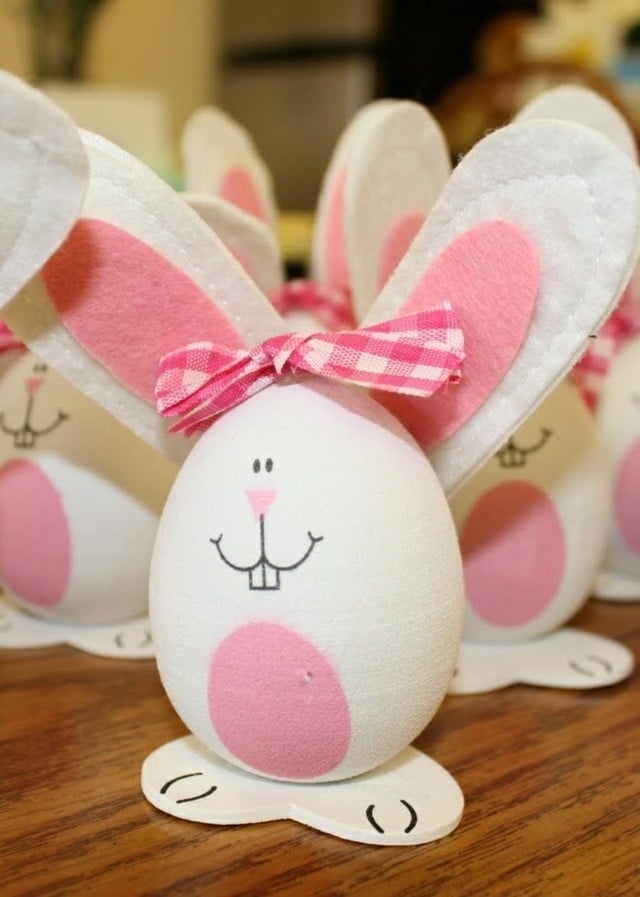 oeufs-Pâques-décoratifs-lapins-oeufs œufs de Pâques