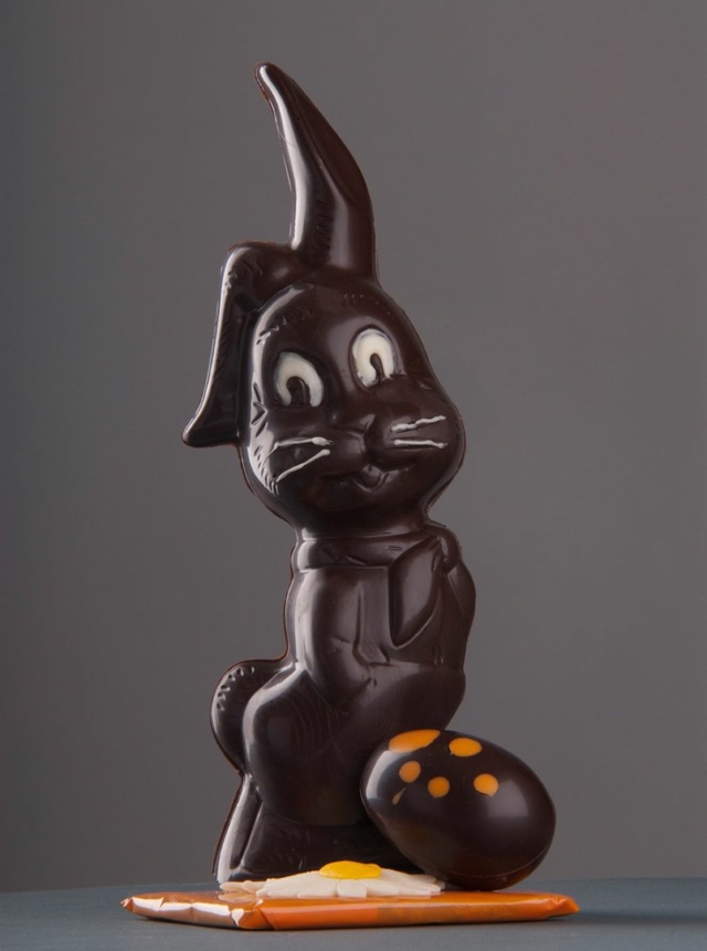 oeufs-de-Pâques-lapin-chocolat-noir