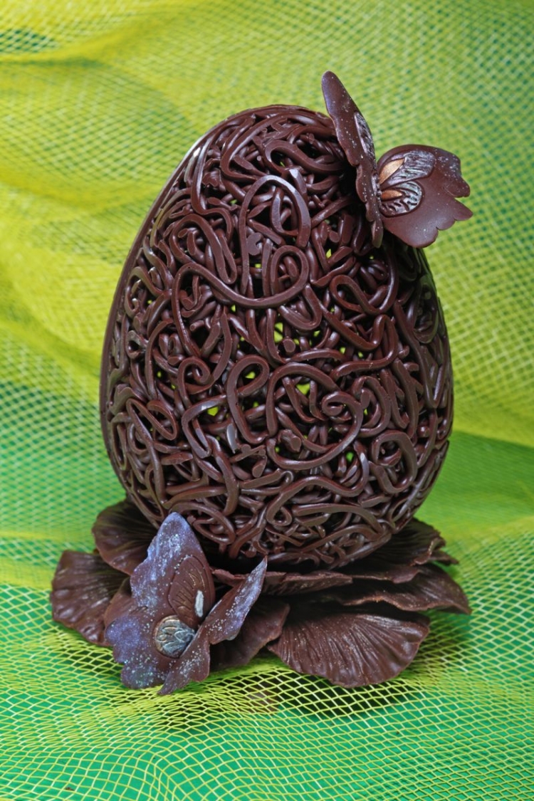 oeufs de Pâques papillons-chocolat-decoration