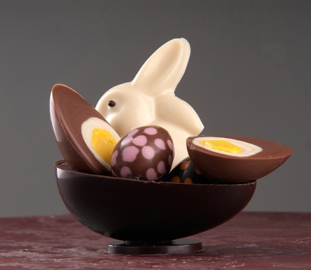 oeufs-de-Pâques-chocolat-lapin-blanc