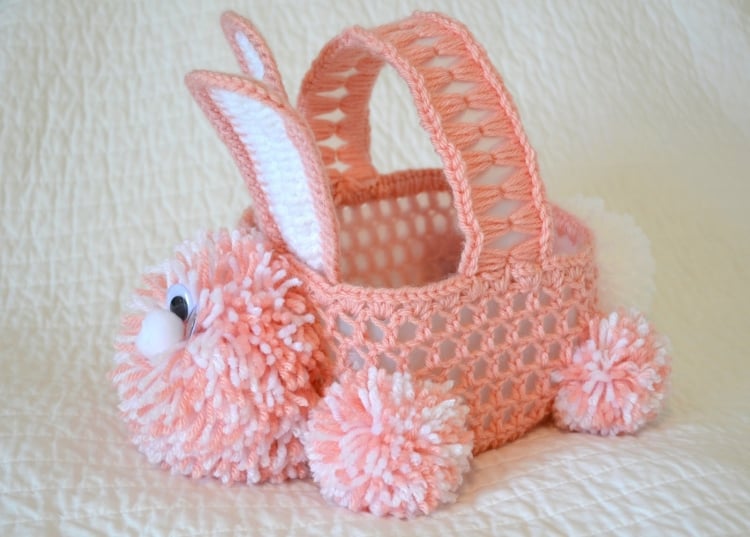 panier de Pâques panier-Pâques-lapin-rose-tricoté