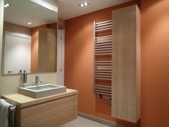Peinture pour salle de bain idées élégantes et conseils utiles Bains Orange décor de salle