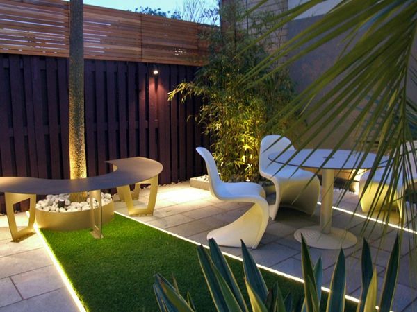 amenagement-jardin-moderne-gazon-mobilier-élégant aménagement jardin moderne