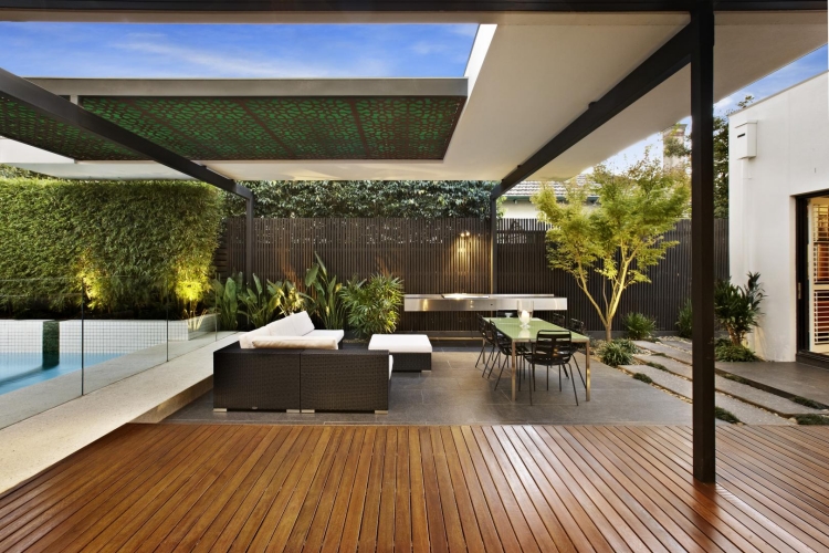 aménagement jardin terrasse-bois-canape-angle