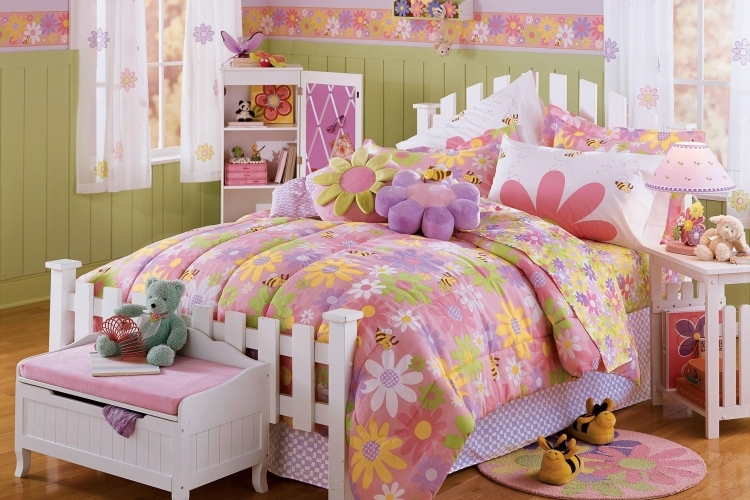 aménagement-chambre-enfant-deco-linge-lit-tapis