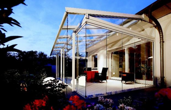 baie-vitrée terrasse auvent aluminium verre