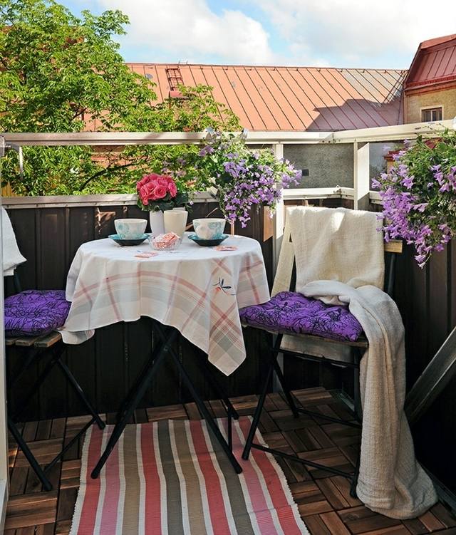 brise-vue-balcon-noir-bois-métal-fleurs brise-vue balcon
