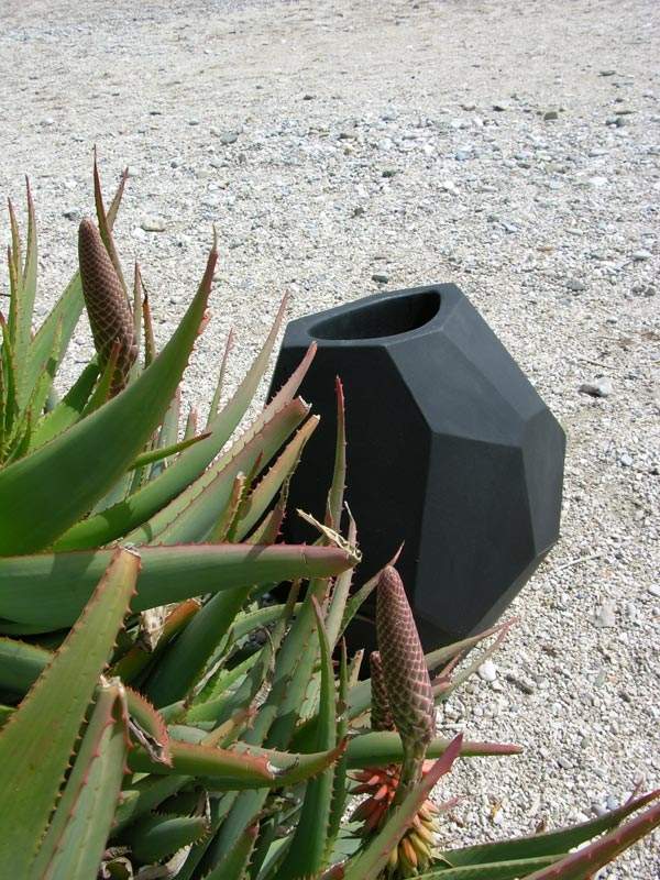 cache-pot design extérieur minimaliste Slide
