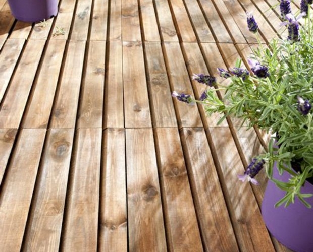 Caillebotis bois pour le sol de votre balcon et terrasse