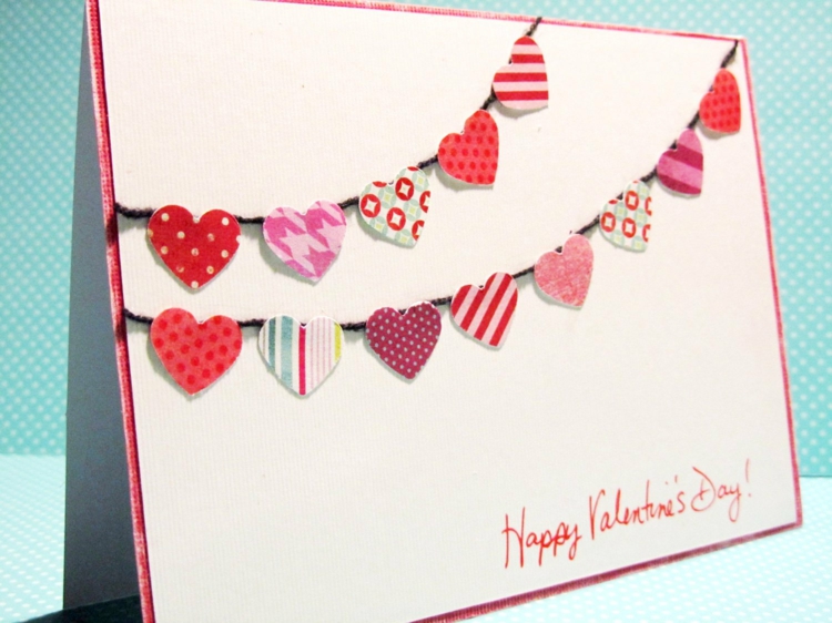 carte-st-valentin-guirlandes-mini-coeurs carte de St-Valentin