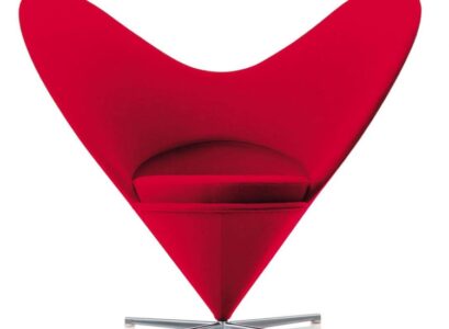 chaise-design-coeur-couleur-rouge