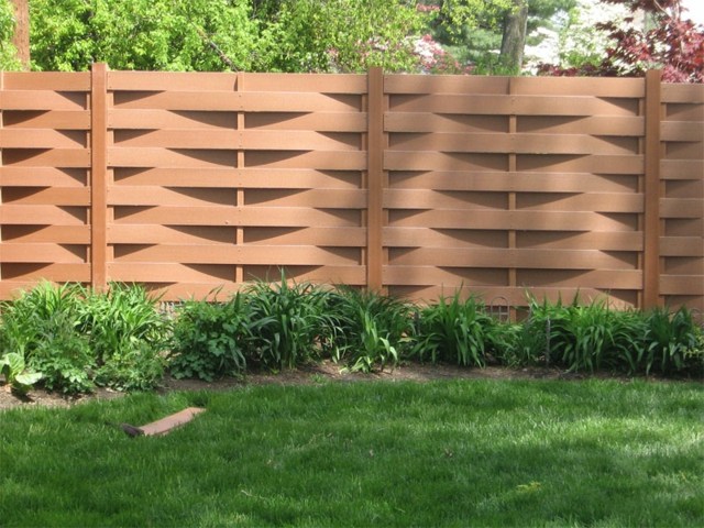clôture en PVC brise-vue design original