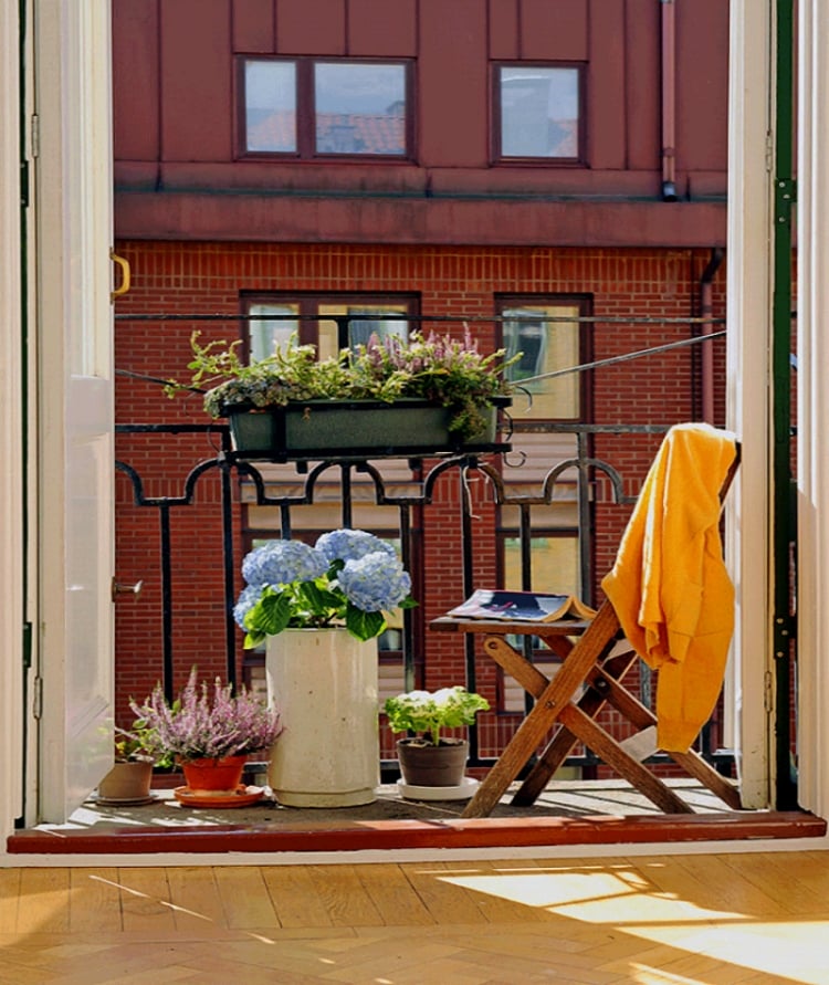deco-balcon-plantes-jardinière-fleurs déco balcon