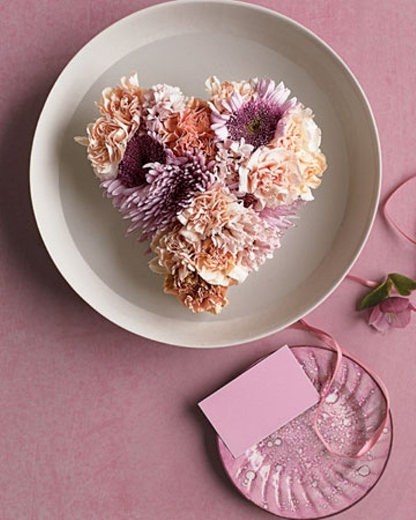 deco-table-saint-valentin-coeur-fleurs idée St-Valentin