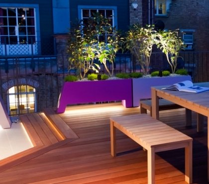 design-toit-terrasse-jardinières-led-mobilier-bois