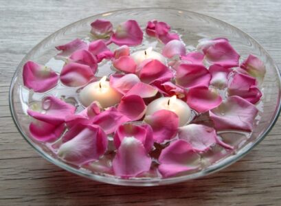 déco-de-table-bougie-petales-eau
