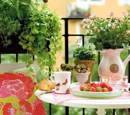 décorer son balcon plantes-fleurs-jardinières-pots
