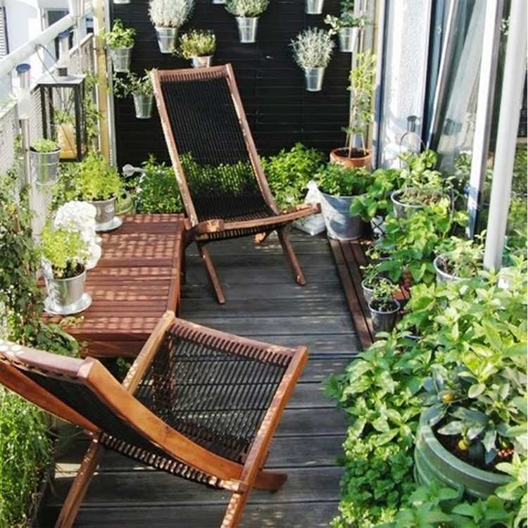 décorer son balcon potager plantes vertes mur végétal