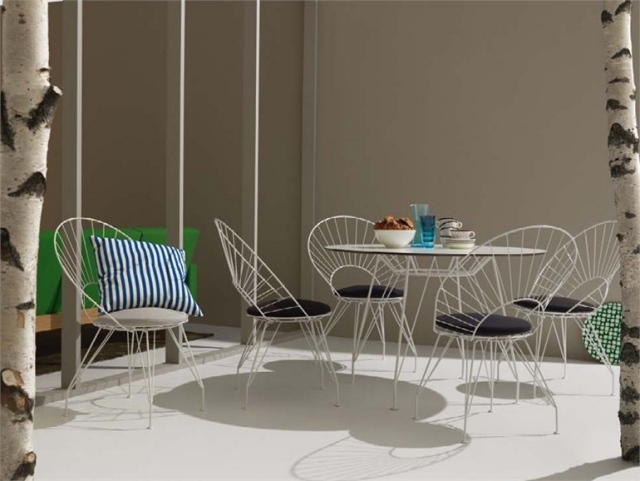 ensemble-table-jardin-ronde-chaises-assorties-Desirée-SWEDESE-MÖBLER
