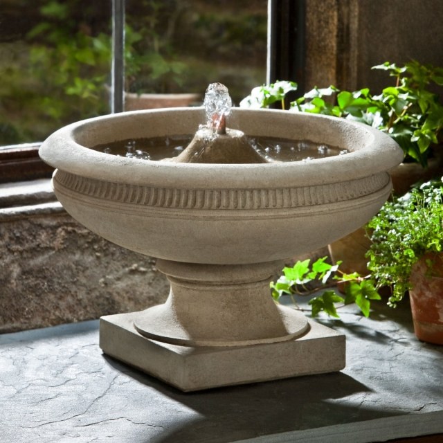 fontaine-jardin-bassin-ciment-antique