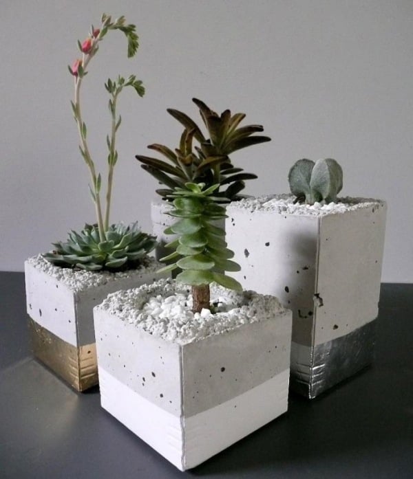 idée-déco-pot-fleurs-beton-forme-carree