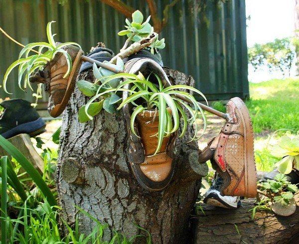 idée-jardin-pot-chaussures-sneakers-plantes