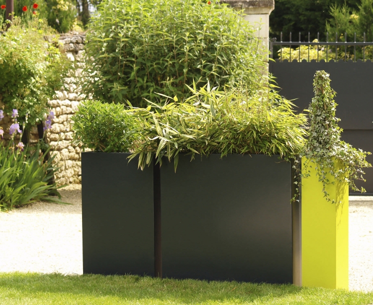 jardiniere-design-jardin-design-élégant-gris-jaune