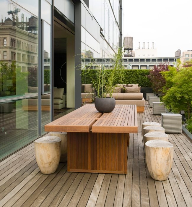 meubles-de-jardin-bois-table-rectangulaire-tabourets