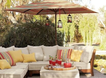 meubles-de-jardin-canape-table-coussins-parasol