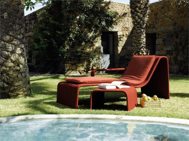 meubles-jardin-chaise-longue-rouge-Frame-PaolaLenti