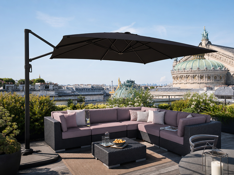 toit-terrasse-parasol-noir-coin-détente parasol de balcon